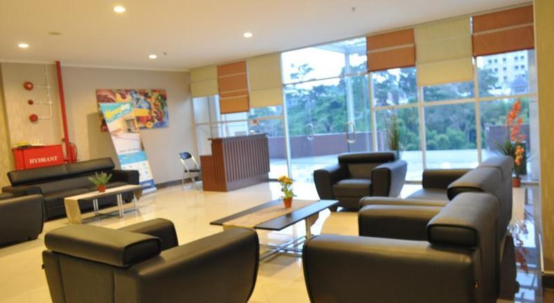 Everyday Smart Hotel - Malang Exterior photo