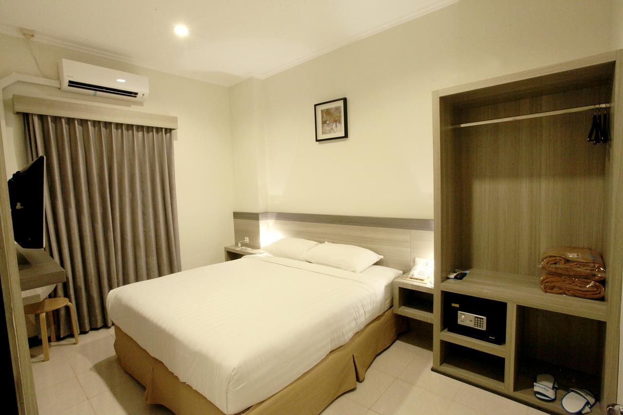 Everyday Smart Hotel - Malang Exterior photo