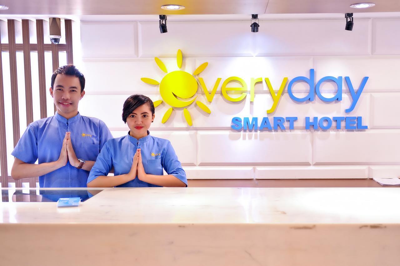 Everyday Smart Hotel - Malang Exterior photo